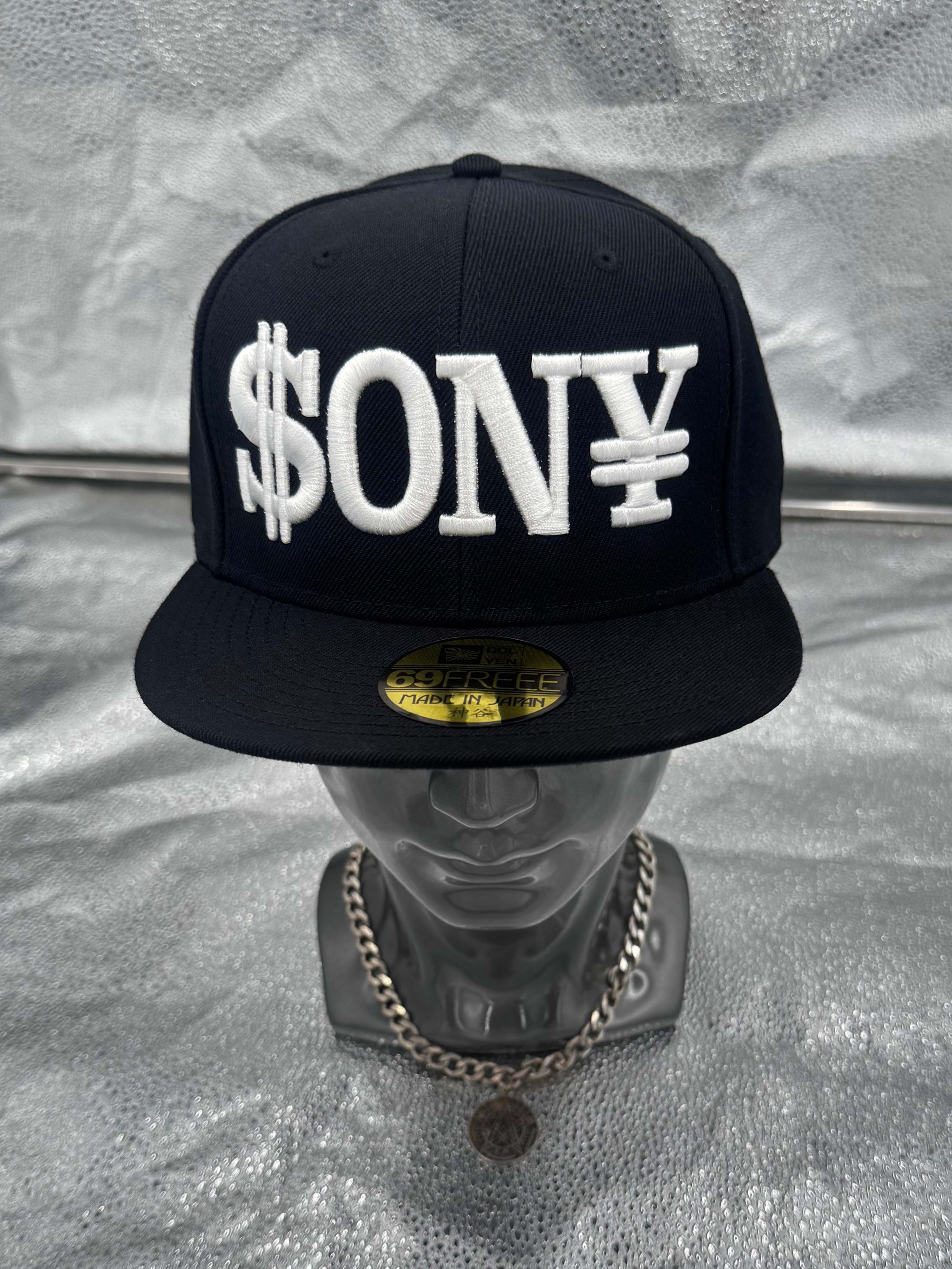 DOLONYEN ファーストピッチ ベースボールキャップ BLACK × White