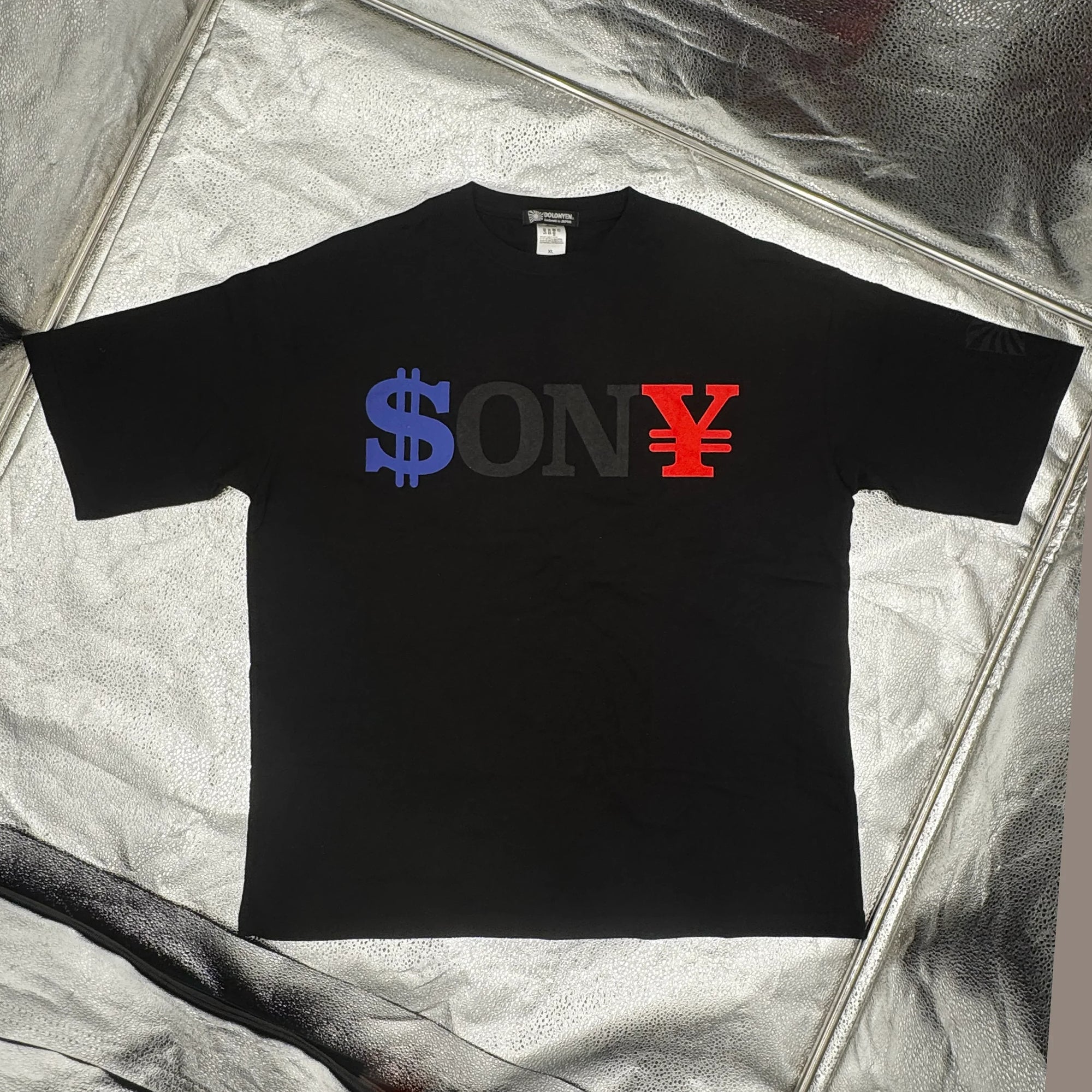 DOLONYEN First Rogo Black T-shirt