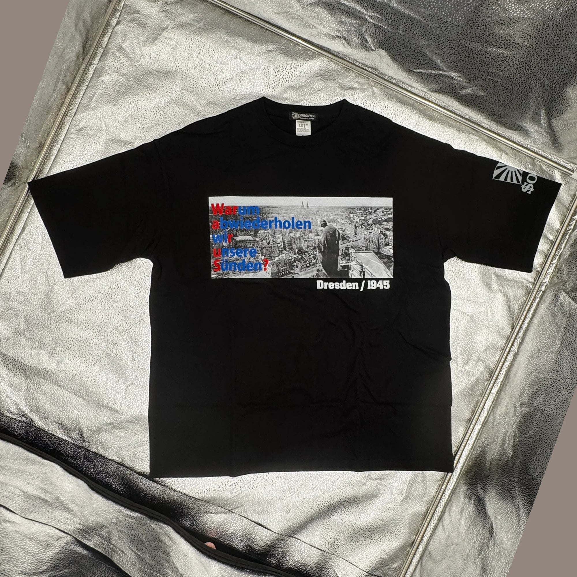 DOLONYEN Luftangriffe auf Dresden 1945 / Gaza now T-shirt
